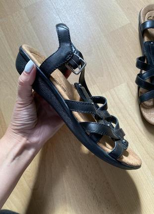 Кожаные сандали босоножки clarks