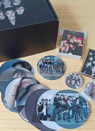 Подарунковий бокс stray kids