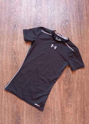 Футболка under armour