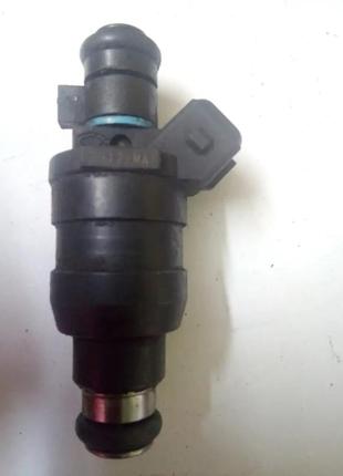 Форсунка бензин електр peugeot 406 1.8 16v 306 citroen xsara xsantia d3172ma