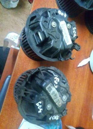 Вентилятор моторчик печки для peugeot 1007 1052796 06443