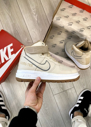 Nike air force 1 gore-tex beige