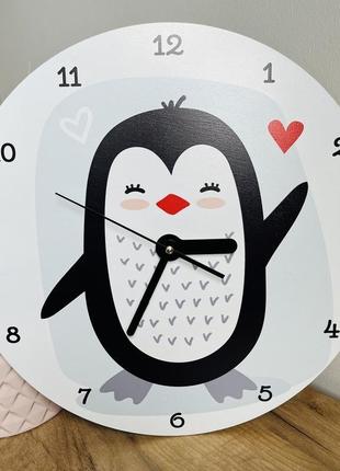Годинник в дитячу з пінгвіном1 фото