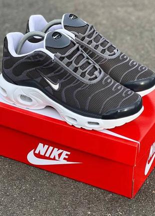 Кросівки nike air max tn1 фото