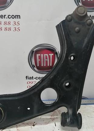 Важіль передній правий(ричаг)підвіска 51809466fiat doblo