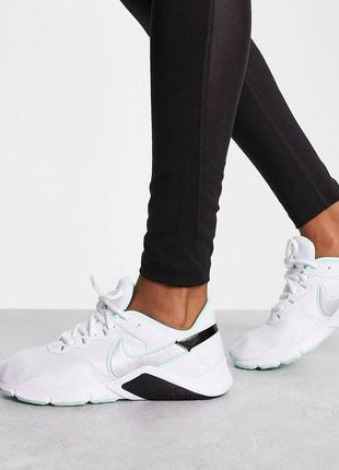 Женские кроссовки nike legend essential 2 оригинал3 фото