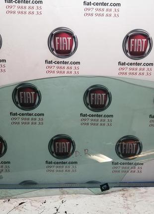 Скло двері переднє праве 3д. 51738807fiat grande punto fiat punto