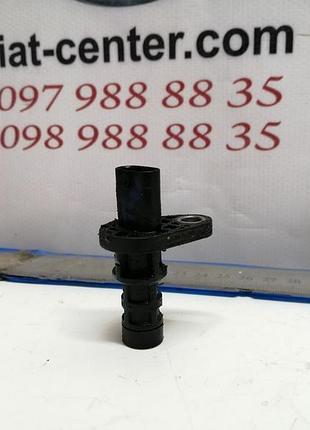 Датчик положення колінвала 1,4 b. 555239747	fiat doblo
