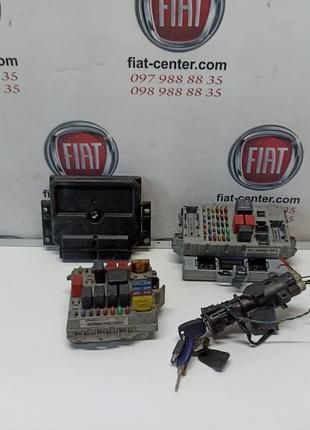 Комплект- блок управління двигуном1.9 d 55199395 fiat doblo