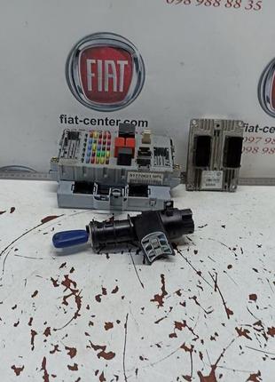 Комплект- блок управління двигуном1,4 51784959 fiat doblo