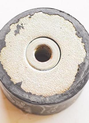 Амортизатор виброплиты ø40х28 - m8 внутренняя