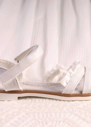 Босоніжки дитячі 3