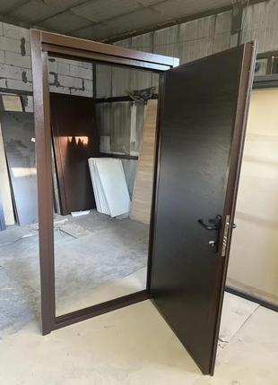 Дверь из металла с повышенной прочностью для технических помещений6 фото