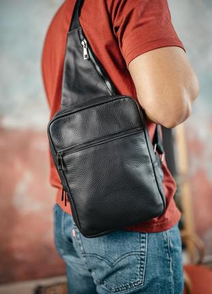 Мужской черный слинг, сумка на грудь из натуральной кожи, кожаная вместительная черная сумка5 фото