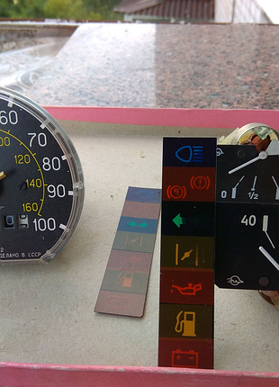 Покажчик спідометр таврія славута
