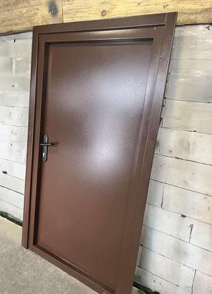 Надежная входная дверь для подъезда и гаража/ металлические двери в кладовую погреб нестандартных размеров4 фото