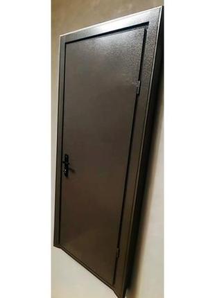 Антивандальная входная дверь с усиленной защитой для подъезда тамбура кладовой/ двери для гаража котельной5 фото