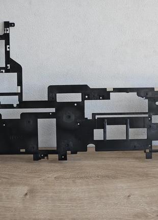 Нижня середня рамка dell latitude 5590 029jc7
