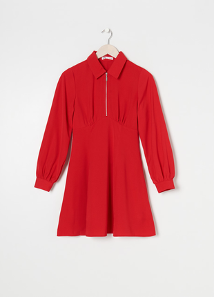 Червона коротка сукня з об'ємними рукавами sinsay