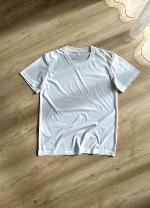 Базовая футболка белоснежная мужская1 фото