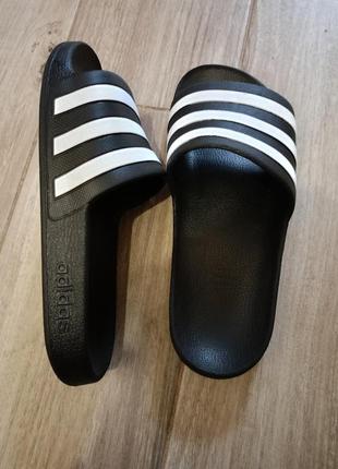 Шлепанцы adidas 38-39р.