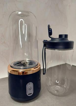 Портативний акумуляторний блендер для смузі. фітнес-блендер для шейків