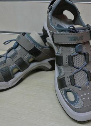 Жіночі спортивні трекінгові сандалі teva omnium води1 фото