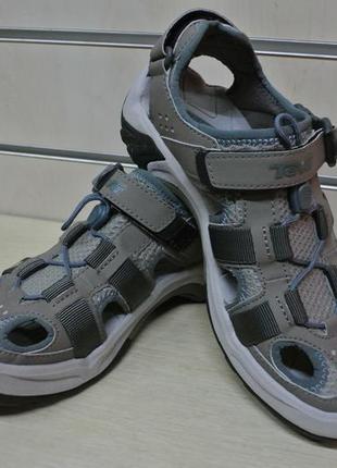 Жіночі спортивні трекінгові сандалі teva omnium води3 фото