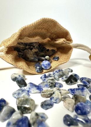 Крошка содалит 5-7 мм без отверстия, галтовка из натурального камня, цена за 10 грамм