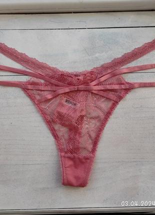 Нежные розовые трусики пудровые