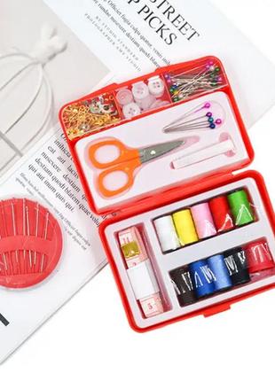 Компактний набір для шиття insta sewing kit tasy to thread у пластиковому кейсі червоний8 фото