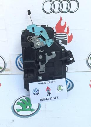 7l0839015 замок дверей лівий skoda octavia a5 touareg golf