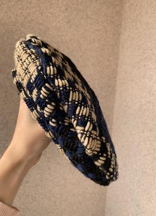 Берет у стилі шанель