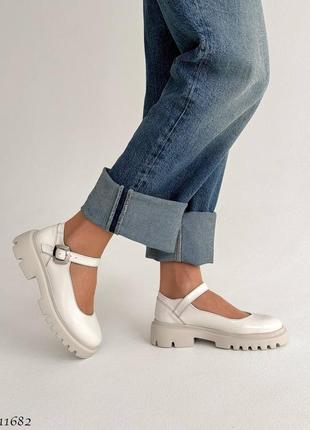 Premium! женские кожаные бежевые лоферы на каблуке весенне осенние туфли натуральная кожа весна9 фото