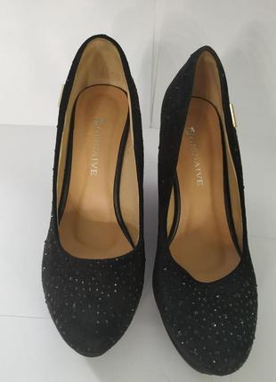 Туфлі на платформі