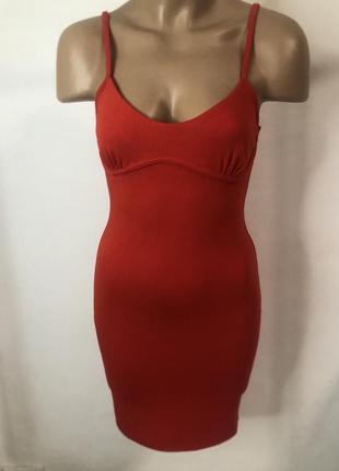 Плаття червоне в рубчик1 фото