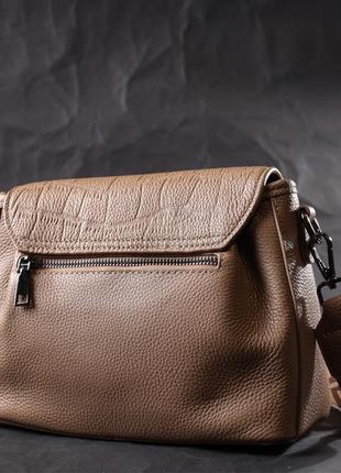 Женская сумка с фактурным клапаном из натуральной кожи vintage 22329 пудровая10 фото
