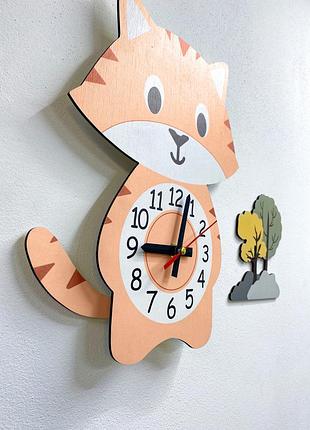 Детские часы настенные с маятником :: кот рыжий (33х28 см)