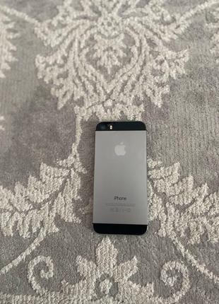 Iphone 5s,новий працює