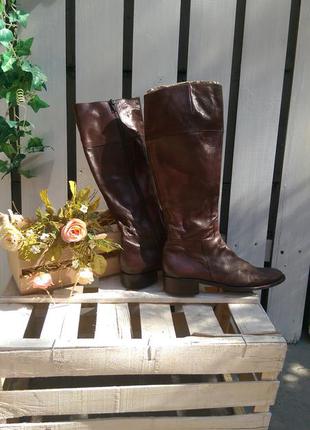 Чоботи італія розмір 37-37.5 на вузьку ніжку акуратну