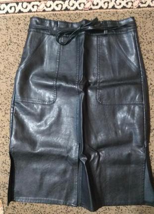 Шкіряна спідниця