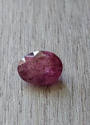 Рубин натуральный 1.77 ct. 7.9 x 6.2 x 4 mm