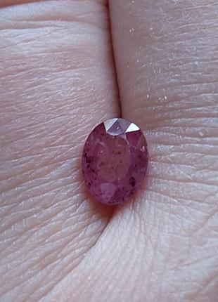 Рубин натуральный 1.77 ct. 7.9 x 6.2 x 4 mm