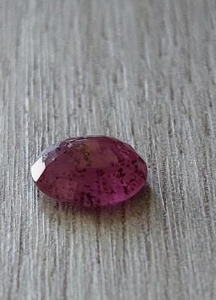 Рубин натуральный 1.77 ct. 7.9 x 6.2 x 4 mm