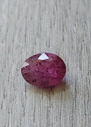 Рубин натуральный 1.77 ct. 7.9 x 6.2 x 4 mm