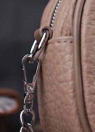 Женская кожаная сумка декорированная металлическими кнопками vintage 22335 бежевая8 фото