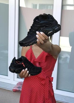 Шикарні жіночі кросівки nike air max tn4 фото