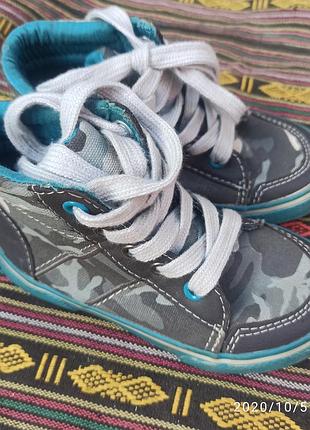 Кеды высокие