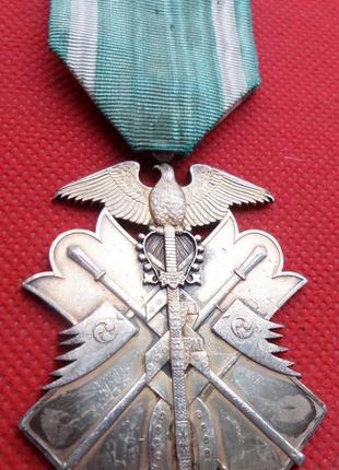 Япония орден золотого коршуна 6 степени 1890-1945 год серебро,позолота оригинал
