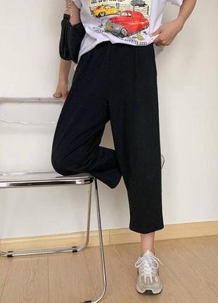 Стильные женские спортивные укороченные брюки с карманами3 фото